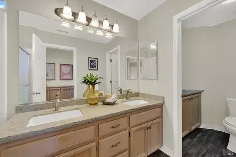 Bath - 413 Trailhead Way, Martinez, CA 94553 photo 8 of 9