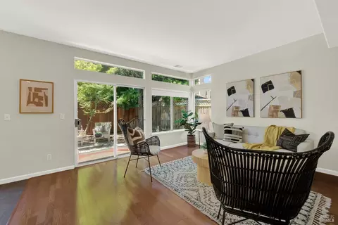 Living - 413 Trailhead Way, Martinez, CA 94553 photo 4 of 7