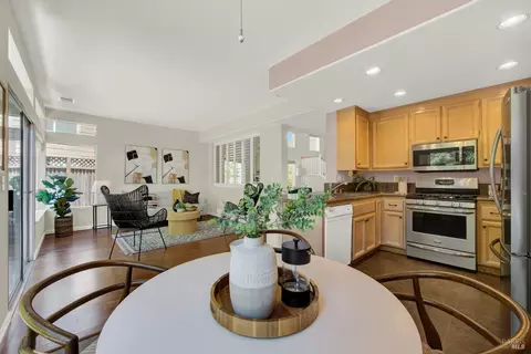 Dining - 413 Trailhead Way, Martinez, CA 94553 photo 6 of 7