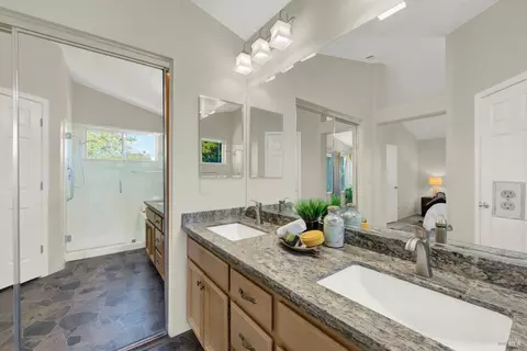 Bath - 413 Trailhead Way, Martinez, CA 94553 photo 5 of 9