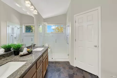 Bath - 413 Trailhead Way, Martinez, CA 94553 photo 6 of 9