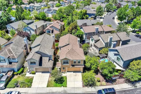 View/Area - 413 Trailhead Way, Martinez, CA 94553 photo 1 of 4