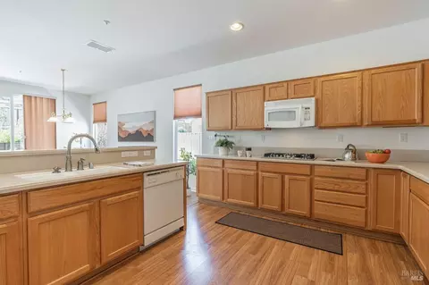 211 Albertz St, Cloverdale, CA 95425 photo 12