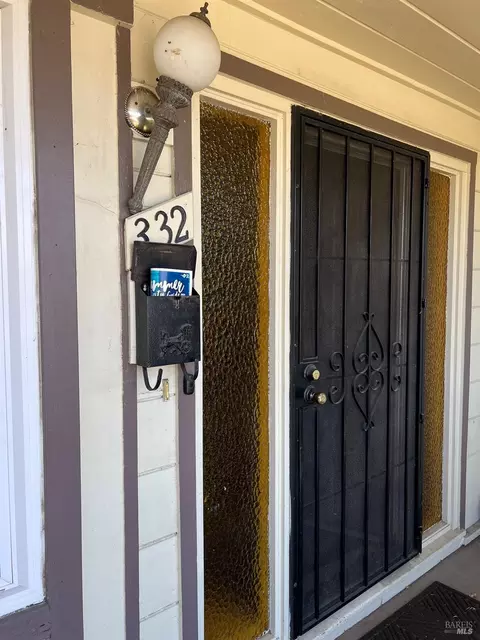 332 S 8th St, Richmond, CA 94804