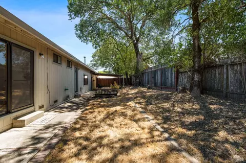 1112 Graham Ct, Windsor, CA 95492 photo 32