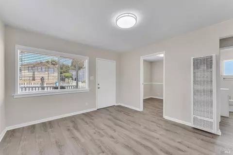 307 Idora Ave, Vallejo, CA 94591 photo 9