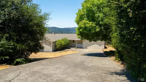 4555 Sullivan Ct, Santa Rosa, CA 95409