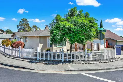 2986 Carmel Way, Fairfield, CA 94534 photo 2