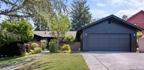839 Mcfarlane Ave, Sebastopol, CA 95472