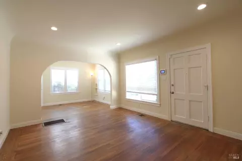 12 Cedar St, Vallejo, CA 94591 photo 8