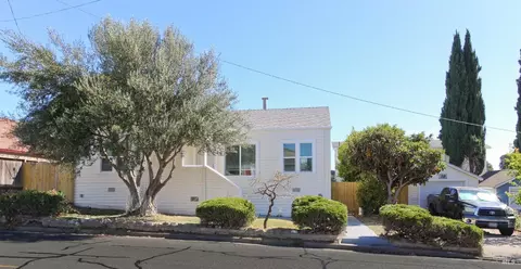 12 Cedar St, Vallejo, CA 94591 photo 2