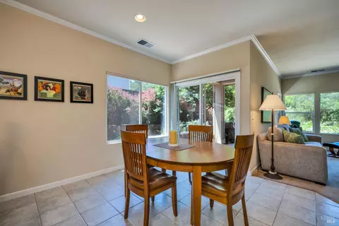 326 Elbridge Ave, Cloverdale, CA 95425 photo 9