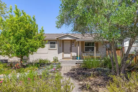 1320 Deturk Ave, Santa Rosa, CA 95404