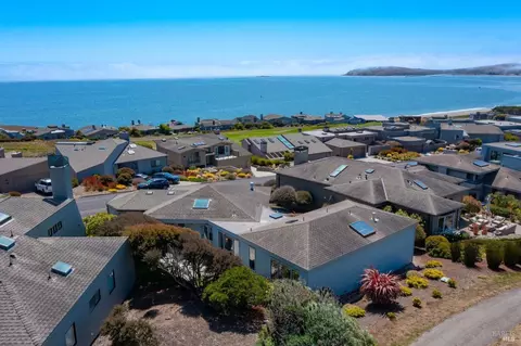 933 Gull Dr, Bodega Bay, CA 94923 photo 2