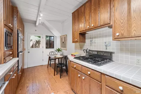 14 Gregory Dr, Fairfax, CA 94930 photo 16