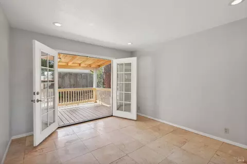112 Pacific Ct, Vallejo, CA 94589 photo 16