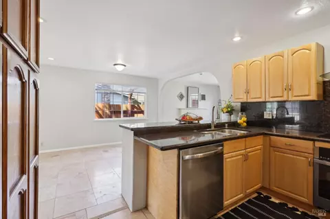 112 Pacific Ct, Vallejo, CA 94589 photo 10