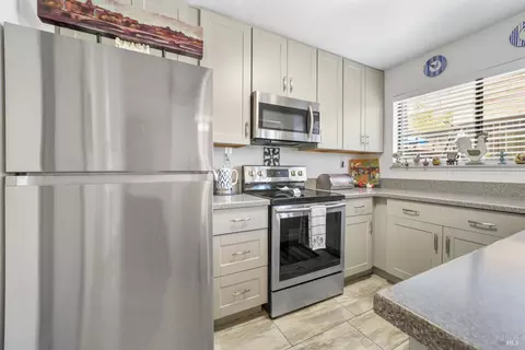 162 Nashville Ln, Vallejo, CA 94591 photo 9