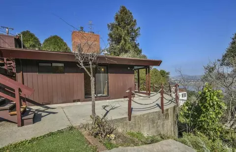 25 Gartley Ave, Crockett, CA 94525 photo 4