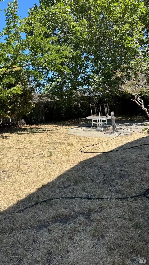 1065 Langlie Way, Rodeo, CA 94572 photo 2