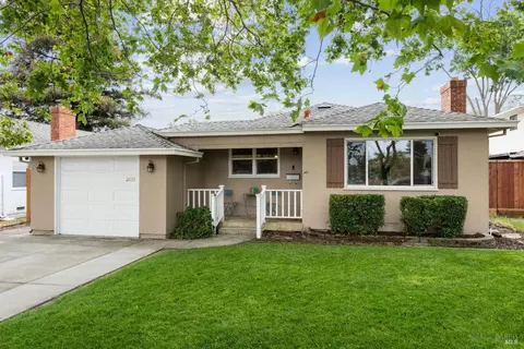 2033 Illinois St, Vallejo, CA 94590