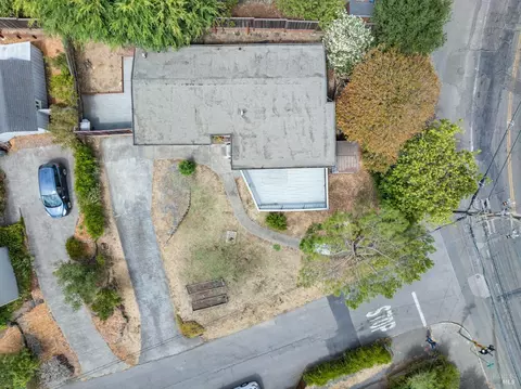 2 Hill Dr, Petaluma, CA 94952 photo 17