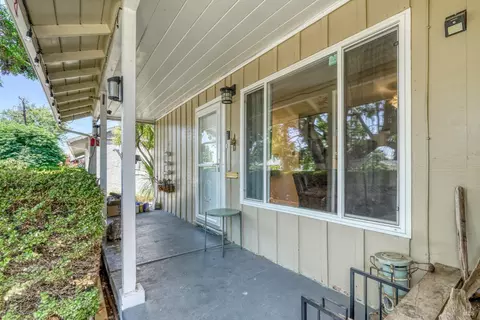 118 Cottonwood Dr, Vallejo, CA 94591 photo 2
