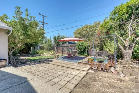 118 Cottonwood Dr, Vallejo, CA 94591 photo 32