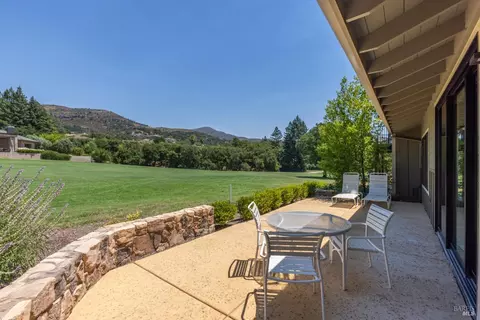 874 Oak Leaf Way, Napa, CA 94558