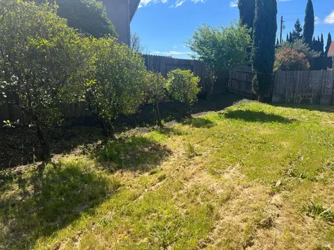 2008 Davis Dr, Fairfield, CA 94533 photo 11