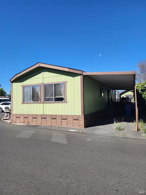 5 Las Casitas Dr, Rohnert Park, CA 94928
