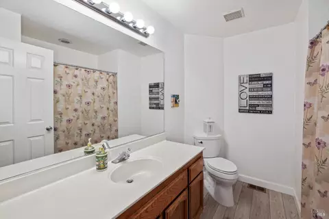 818 Wethersfield Dr, Vacaville, CA 95688 photo 47