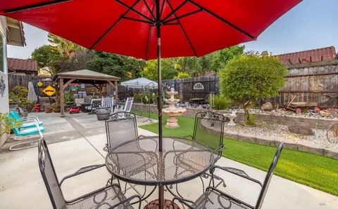 818 Wethersfield Dr, Vacaville, CA 95688 photo 55