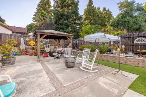 818 Wethersfield Dr, Vacaville, CA 95688 photo 56
