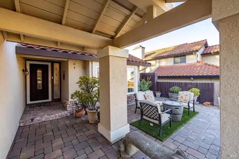 818 Wethersfield Dr, Vacaville, CA 95688 photo 10