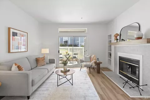 707 Waterford Pl, Pinole, CA 94564