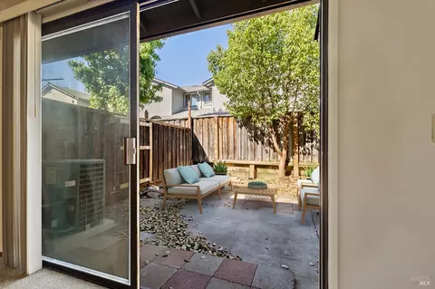 121 Elbridge Ave #E, Cloverdale, CA 95425 photo 10