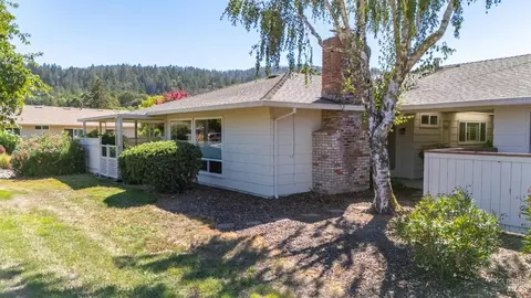 385 Rockgreen Pl, Santa Rosa, CA 95409