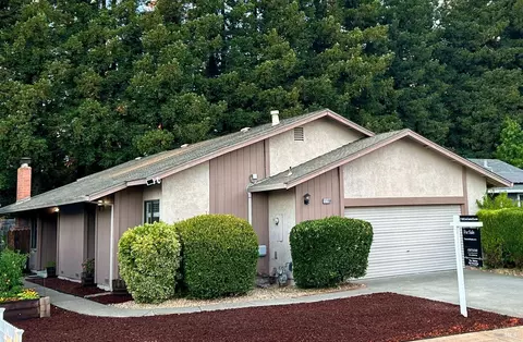 1140 Civic Center Dr, Rohnert Park, CA 94928