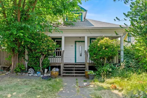 320 North St, Willits, CA 95490