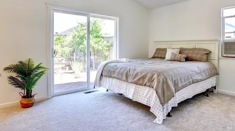 8516 Shadetree Dr, Windsor, CA 95492 photo 12
