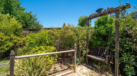 8516 Shadetree Dr, Windsor, CA 95492 photo 20