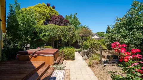 8516 Shadetree Dr, Windsor, CA 95492 photo 9