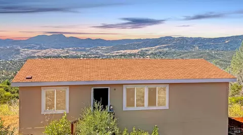 16864 Hofacker Ln, Lower Lake, CA 95457