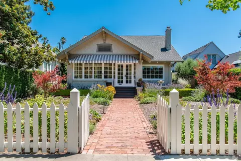 804 Mcdonald Ave, Santa Rosa, CA 95404