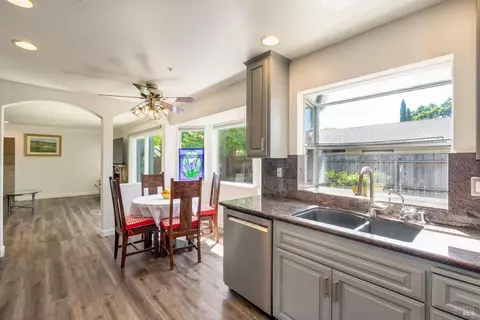 9 Packard Ct, Napa, CA 94558 photo 11