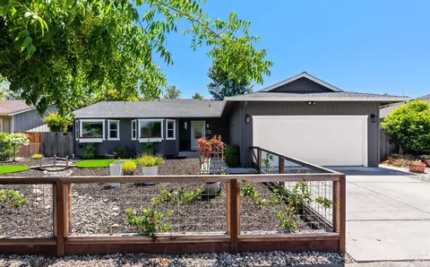 1776 Bancroft Dr, Santa Rosa, CA 95401