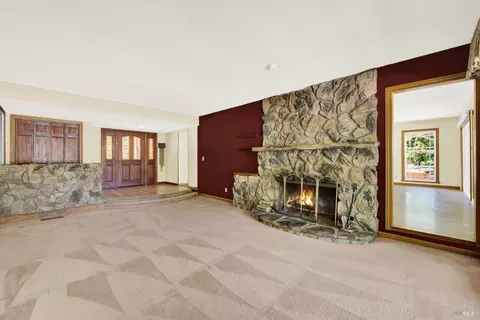 Living - 2430 Cordelia Rd, Fairfield, CA 94534 photo 6 of 14