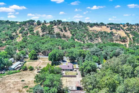 View/Area - 2430 Cordelia Rd, Fairfield, CA 94534 photo 7 of 8