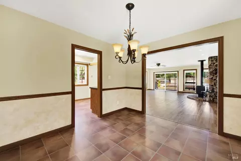 Dining - 2430 Cordelia Rd, Fairfield, CA 94534 photo 3 of 3
